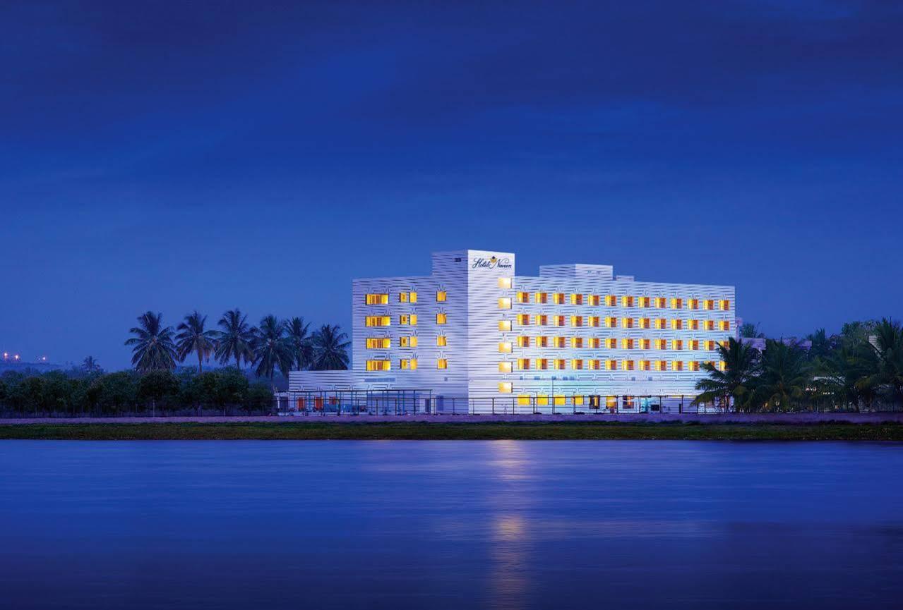 Hotel Naveen Lakeside Hubli Exterior photo